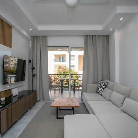 Mycyprusstay - Jo's Lovely 2 Bedroom Modern 아파트 *