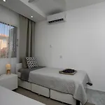 Mycyprusstay - Jo's Lovely 2 Bedroom Modern شقة *