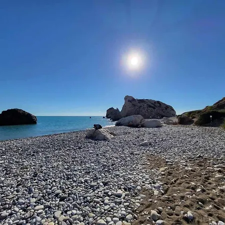 Διαμέρισμα Mycyprusstay - Jo's Lovely 2 Bedroom Modern