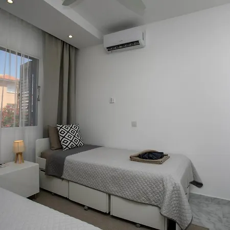 Mycyprusstay - Jo's Lovely 2 Bedroom Modern Apartman *